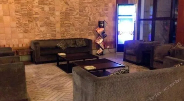 Discoveryland Hotel, Rezerwuj Hotel Dalian Dalian Area