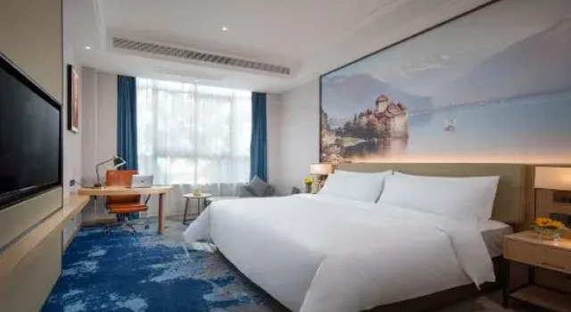 Люкс Venus Royal Hotel (Fuyang xizhan wuyue plaza Branch)
