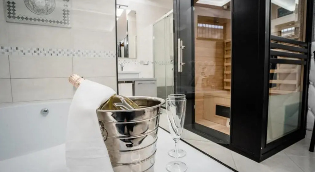 Полулюкс Hotel la Fenice