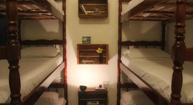 Кровать в общем номере (женский номер) Adios Amigos Hostel