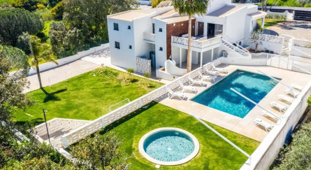 Вилла Villa Horizon Grande - Stunning Luxury villa great location sleeps 16
