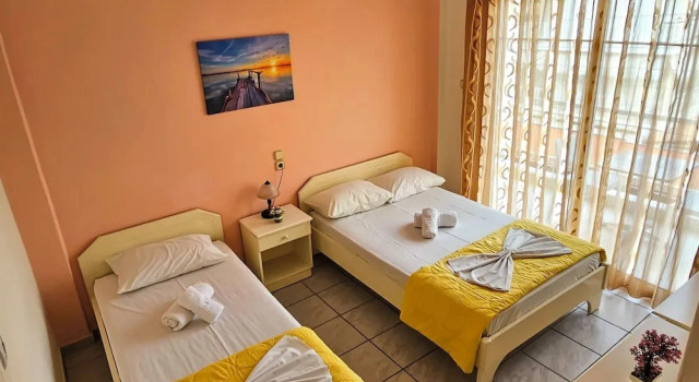 Chariclia Hotel, Buchen Sie Hotel Paralia Olympus