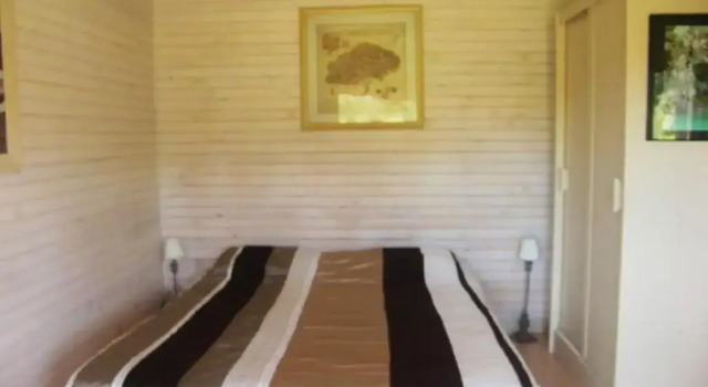 Chalet d'une chambre avec jardin clos et wifi a Roquebrune sur Argens, Забронировать Шале Виллы Овернь-Рона-Альпы, Вилла