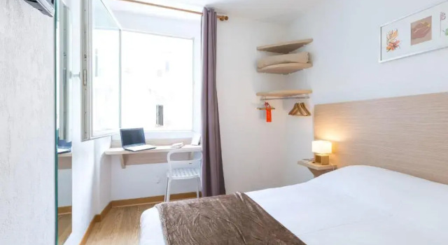 Двухместный номер Standard Europe Hotel Vieux Port
