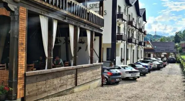Spell Hotels, Rezerwuj Hotel Arefu 