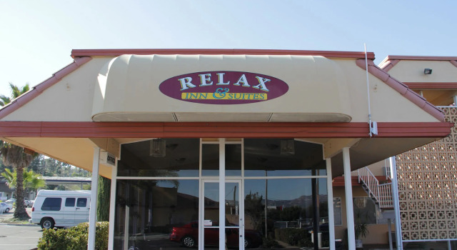Relax Inn And Suites