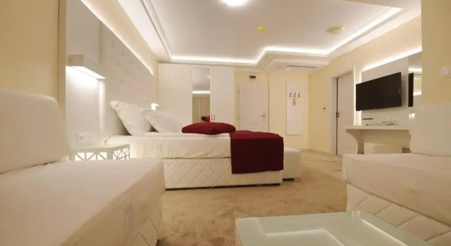Hotel Perla Beach Luxury