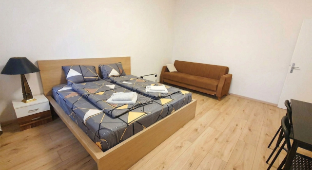 Close to City Center - Affordable Private Rooms with TV, Rezervovat Apartmán Vídeň Rakousko, poblíž Gasometer