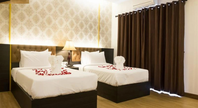 The Y Boutique Hotel, Забронировать Бутик-отель Отели Сансай с парковкой, Парковка