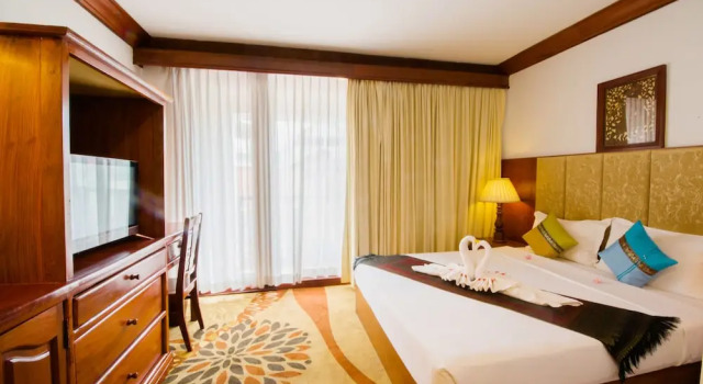 Двухместный номер Deluxe с балконом Angkor Year Theme Hotel