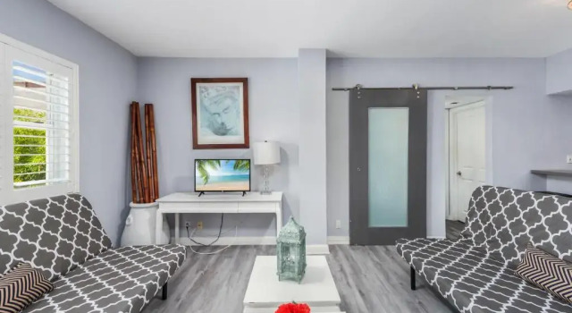 Апартаменты Deluxe South Beach Suites in Ocean Drive