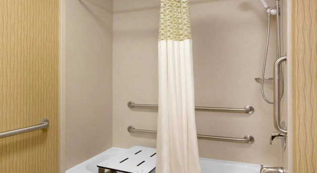 Номер Standard Hampton Inn Boston/Braintree