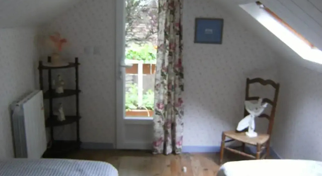 Le Relais du Mont Chauve, Book Hotel Hoteller i Caumont-sur-Aure med parkering, Parkering
