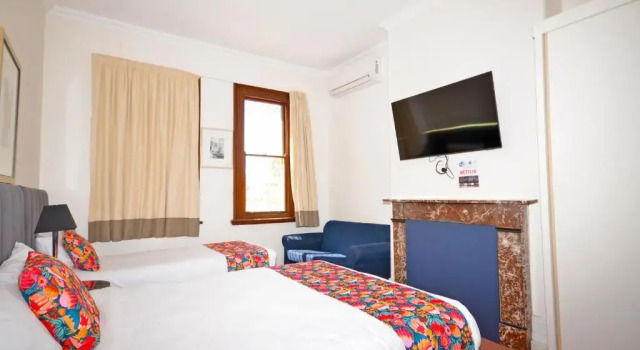 Номер Superior The Hallows Accommodation