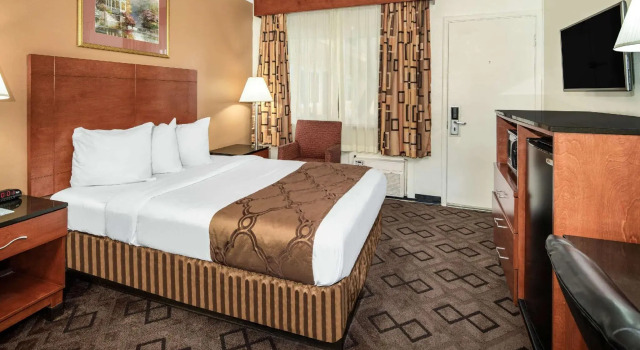 Двухместный номер Standard Travelodge by Wyndham Burbank-Glendale