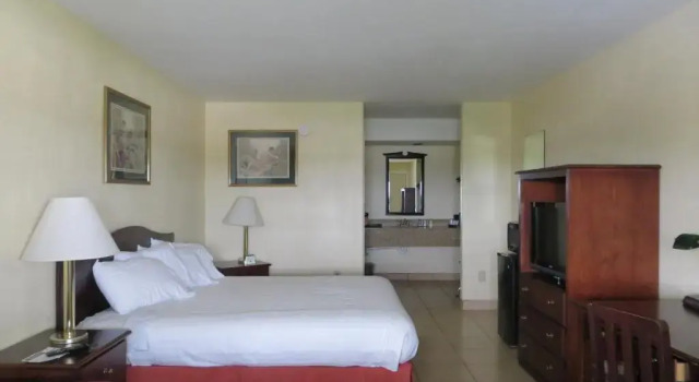 Номер Standard Flagship Inn