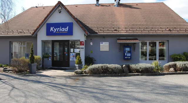 Kyriad BELLEGARDE  - Genève, Book Hotel Connac 