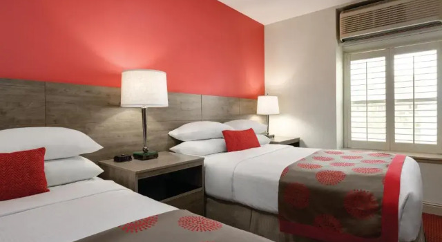 Четырёхместный номер Standard Ramada by Wyndham Oakland Downtown City Center