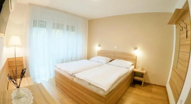 Двухместный номер Standard с балконом Stara lipa Tašner Rooms with Free Parking & Kitchen & Garage