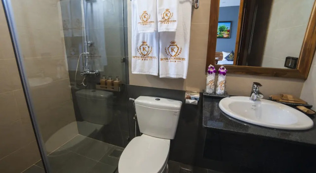 Номер Executive Royal Khanh Hotel