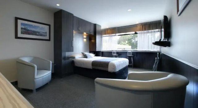 Двухместный номер Deluxe 429 Apartments & Suites