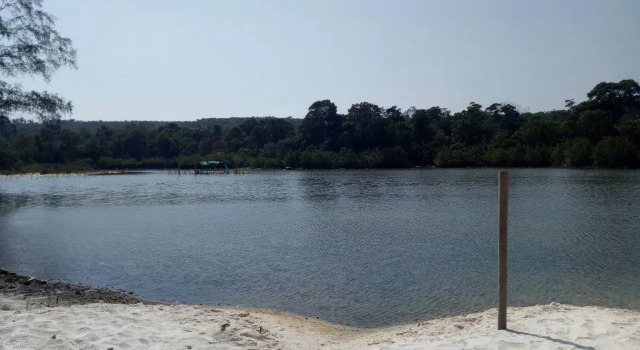 Sandbank Restaurant & Camping Koh Rong