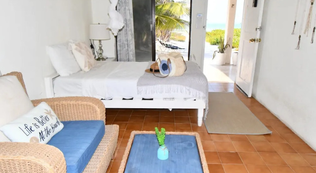 Студия Standard Arena y Mar Beachfront House, El Cuyo by The Spot Rentals