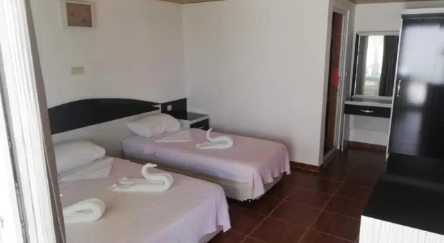 Трёхместный номер Deluxe Esmeralda Butik Hotel