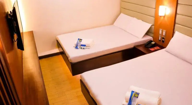 Четырёхместный семейный номер Standard Hotel 99 Cubao