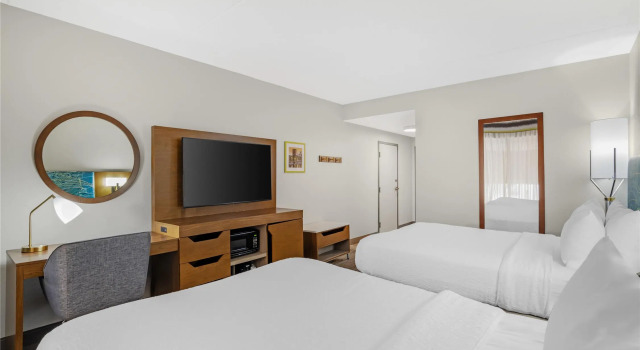 Четырёхместный номер Standard Hampton Inn & Suites Augusta West