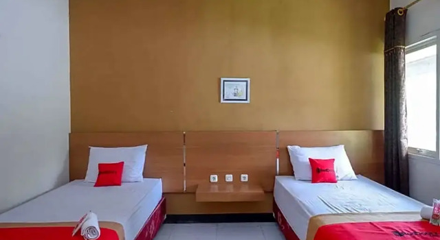 RedDoorz near Balai Kota Batu 3