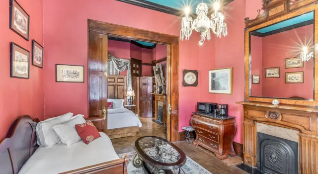 Люкс Comfort Royal Barracks Guest House