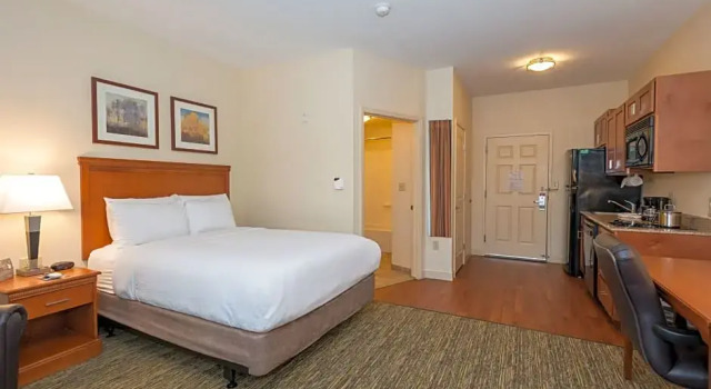Номер Standard Candlewood Suites Mobile-Downtown by IHG