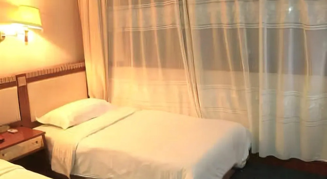 Haijun Dongshan Hotel, Book Hotel Qinhuangdao Hebei