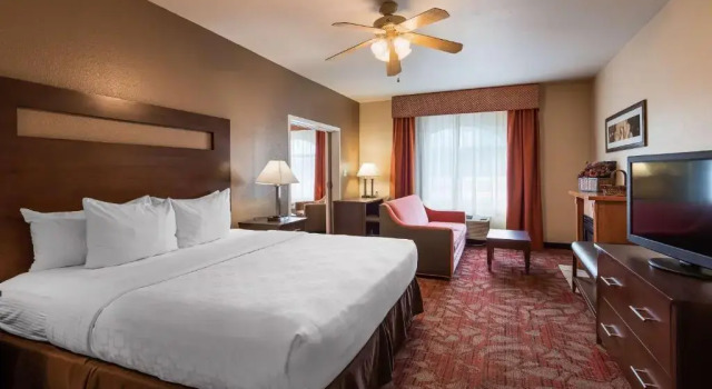 Люкс с 2 комнатами Best Western Plus Ruidoso Inn