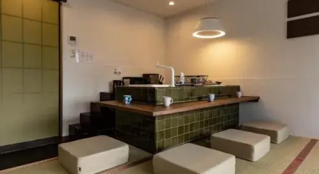 Urban Inn Sun rise, Забронировать Отель Сакаи Осака, рядом с Намба