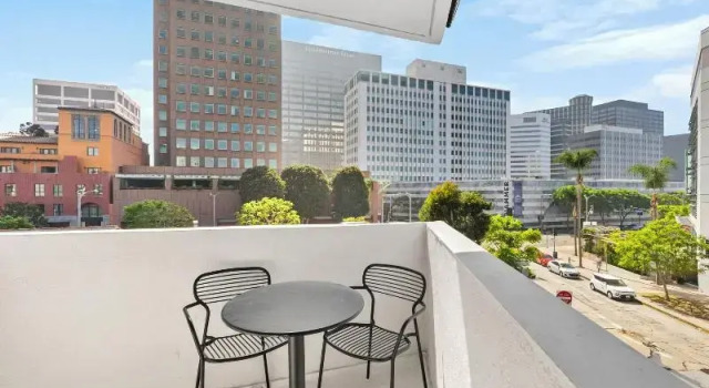 Двухместный люкс c 1 комнатой Royal Palace Westwood Hotel