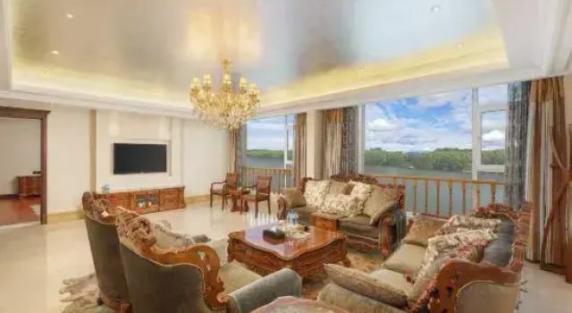 Люкс Deluxe Dandong Pearl-lsland Golf Club