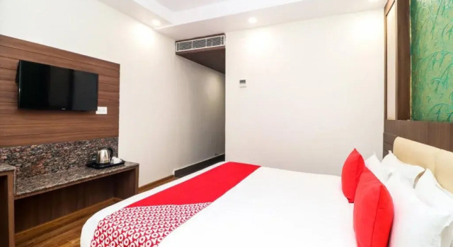 Purplepatch Arun Prasath Park by OYO Rooms, Забронировать Отель Отели штата Тамилнада 3 звезды, 3*