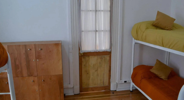 Casa Roble Hostal Boutique, Забронировать Бутик-отель Отели Сантьяго с парковкой, рядом с Ла Часкона, Парковка
