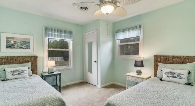 37458 1st Street by Long & Foster, Забронировать Отель Отели Рехобот-Бич 4 звезды, рядом с Thompson Island Nature Preserve, 4*
