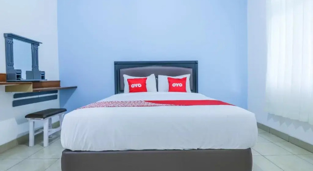 Двухместный номер Standard RedDoorz at Debalcon Accomodation Kuta Bali