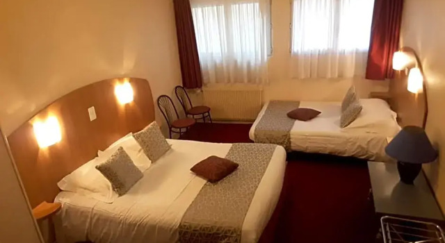 Номер Standard Logis - Hôtel et Restaurant Le Sofhotel