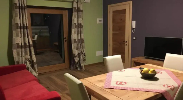 Апартаменты Цокольный этаж c 1 комнатой с балконом Agriturismo Gli Elfi