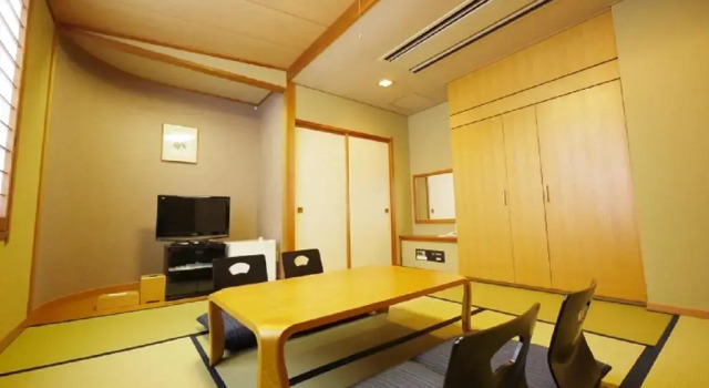 Четырёхместный номер Standard Hotel Route-Inn Seibu Chichibu Ekimae