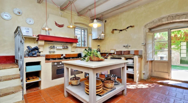 Вилла Luxury Privacy in the Heart of Tuscany