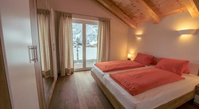 Doris Appartements, Rezerwuj Apartament Hotele w Salzburg z parkingiem, Parking