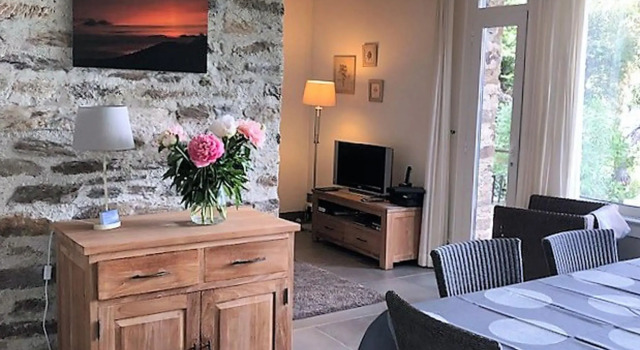 Comfy villa in Bormes-les-Mimosas with swimming pool