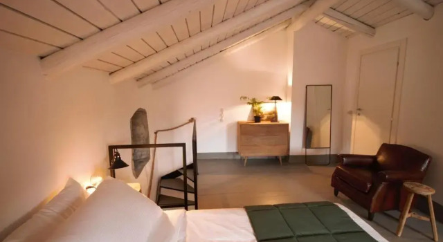 Casa Isola, Book Apartment Hotels in Como with a Pool, Swimming Pool