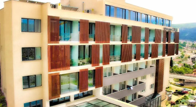 Трёхместный номер Standard с балконом Hotel Eden